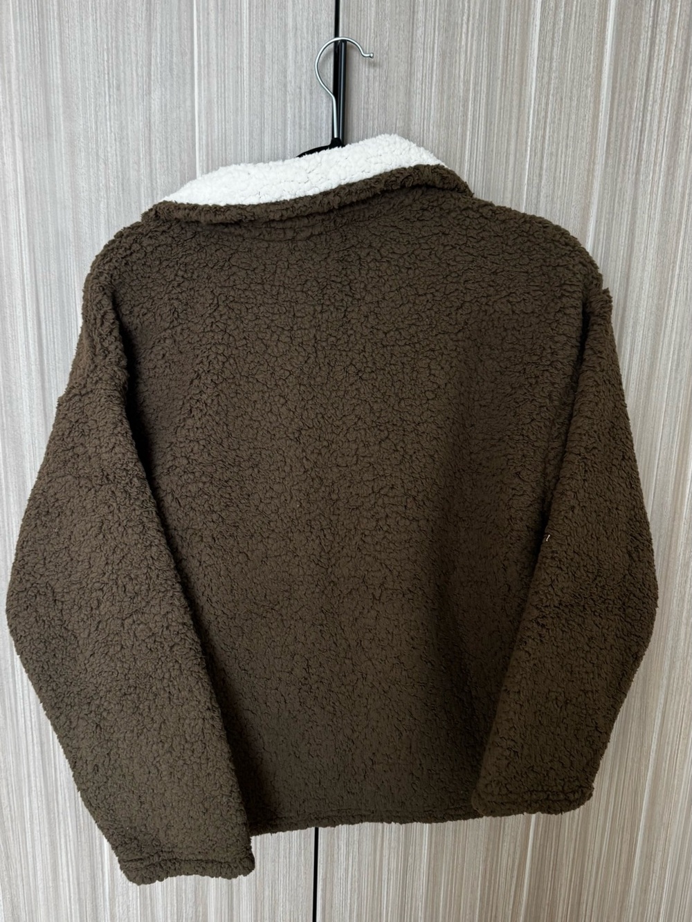 Disney Chip & Dale Brown Sherpa Pullover - Picture 3 of 6